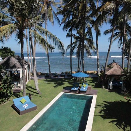 Villa Samudra Luxury Beachfront Ketewel Bagian luar foto