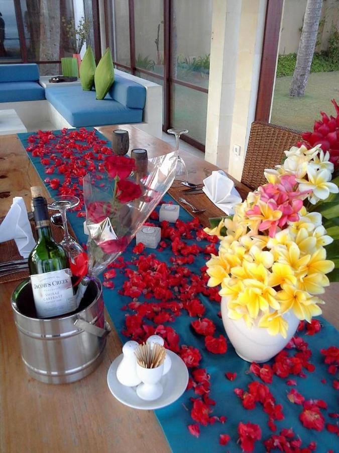 Villa Samudra Luxury Beachfront Ketewel Bagian luar foto