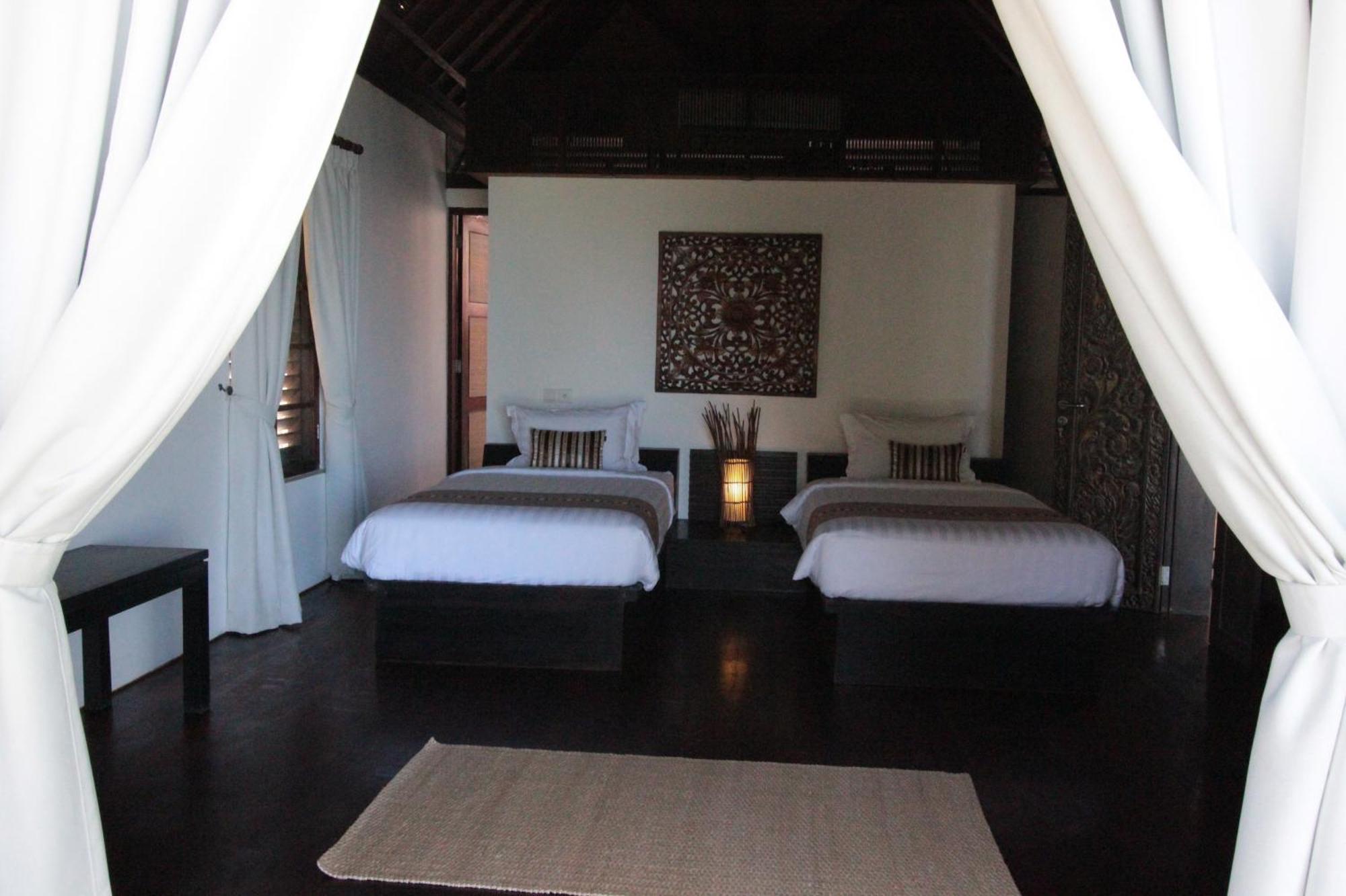 Villa Samudra Luxury Beachfront Ketewel Bagian luar foto
